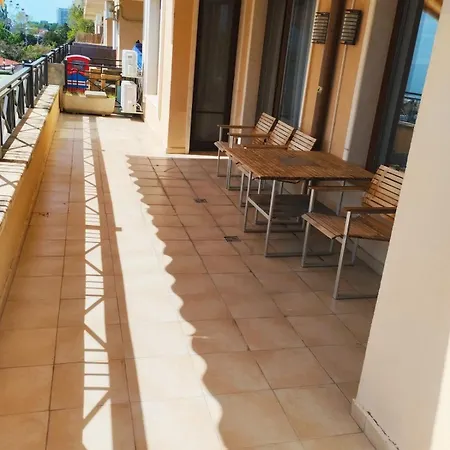 Golden Sands Rentals Apartments * ゴールデンサンド