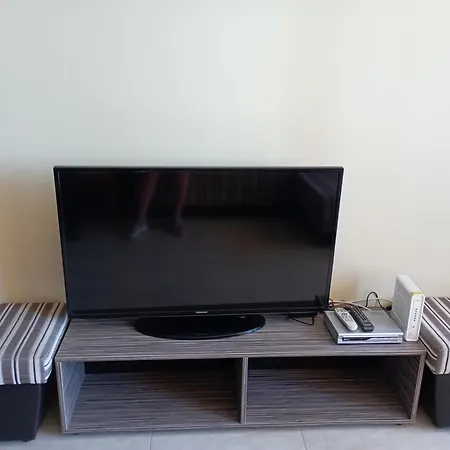 Golden Sands Rentals Apartments Апартамент *