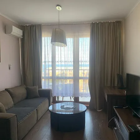 Golden Sands Rentals Apartments ゴールデンサンド