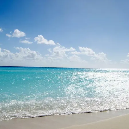 Golden Sands Rentals Apartments * 金沙