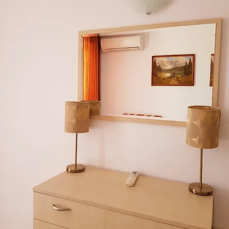 Апартамент Golden Sands Rentals Apartments *