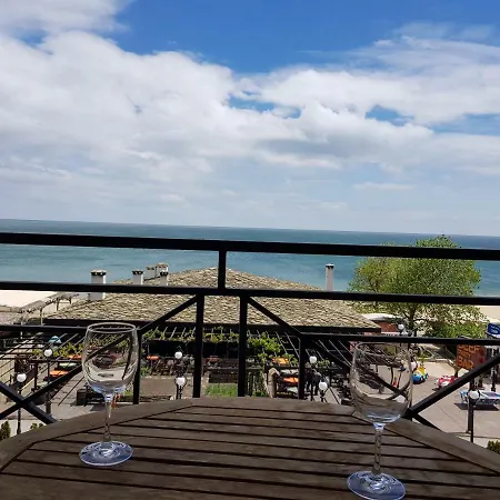 Golden Sands Rentals Apartments Апартаменти