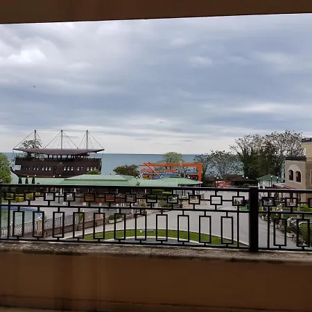 Golden Sands Rentals Apartments * ゴールデンサンド