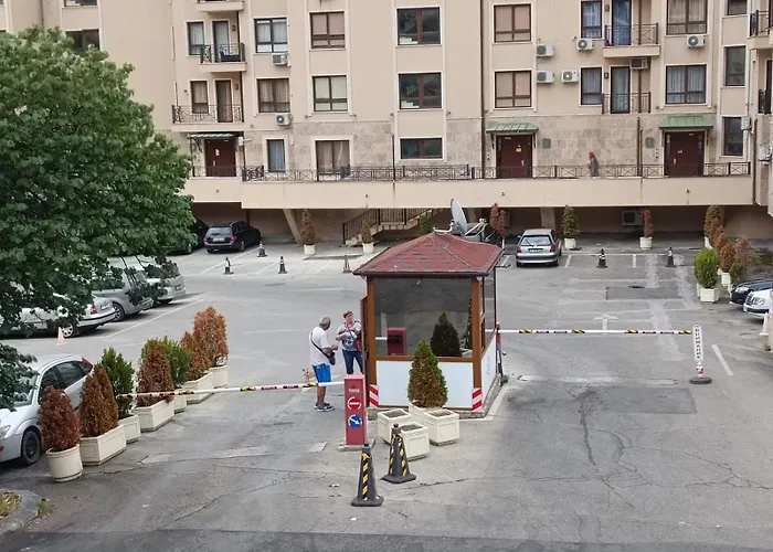 Golden Sands Rentals Apartments アパート *