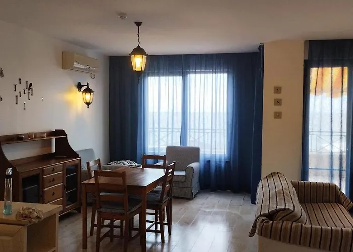 Golden Sands Rentals Apartments アパート *