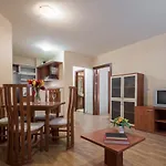 Golden Sands Rentals Apartments * Sables d'or