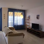 Golden Sands Rentals Apartments *