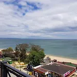 Golden Sands Rentals Apartments Appartement