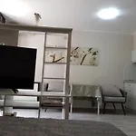 Golden Sands Rentals Apartments * Sables d'or