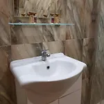 Golden Sands Rentals Apartments *