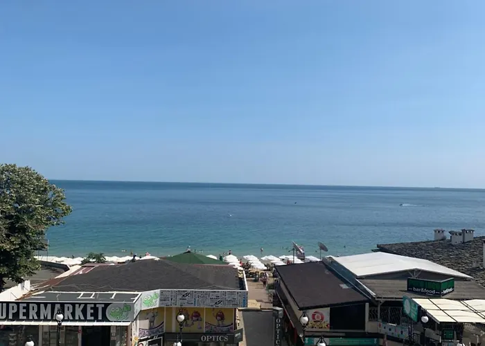 Golden Sands Rentals Apartments *